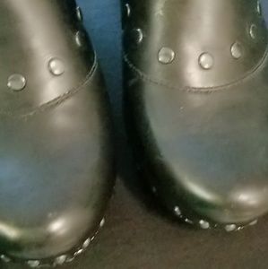 Black leather Dansko woooden heels